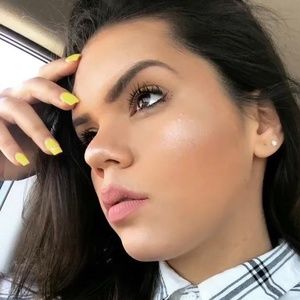 Meet your Posher, Marina